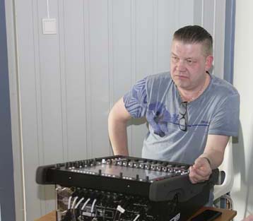 Lydmannen med det velklingende navnet, Fuglesang